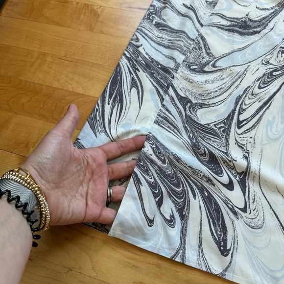 Athleta zephyr tank - Picture 4 of 9